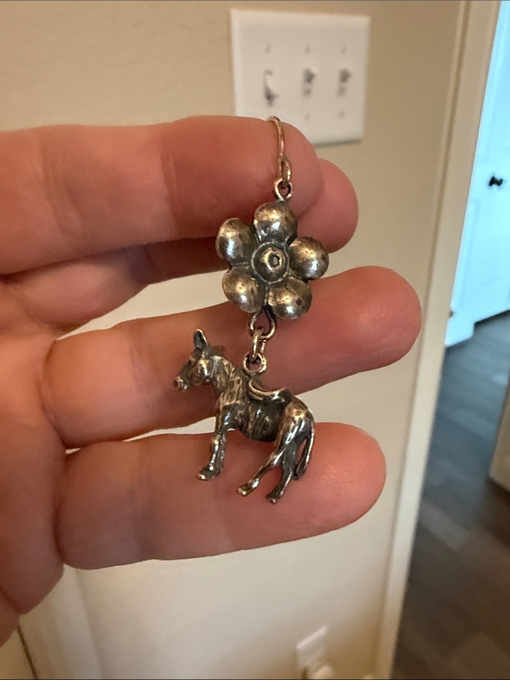 Silver Floral Donkey Earrings - Unbranded - Picture 3 of 4